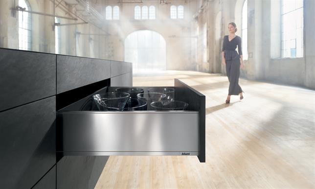 Legrabox Blumotion and Tip-On C-Height Drawers