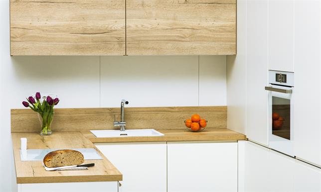 Egger 38mm Square Edged Natural Halifax Oak