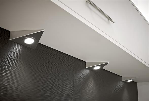 Bermuda LED Triangle Light