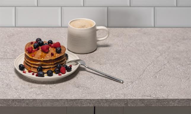 F052 Calais Travertine 25mm Square Edged