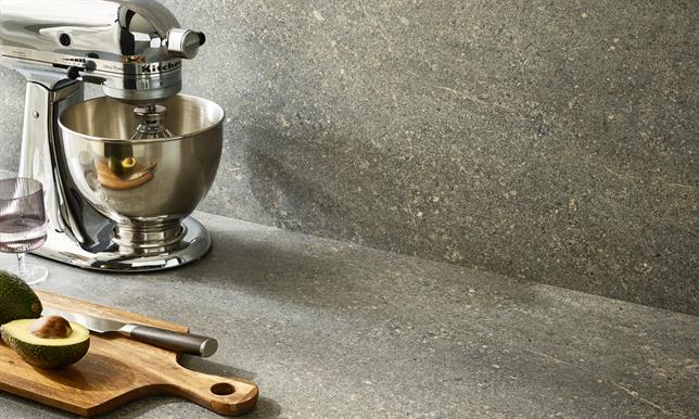 Egger 25mm Square Edged Grey Cascia Granite