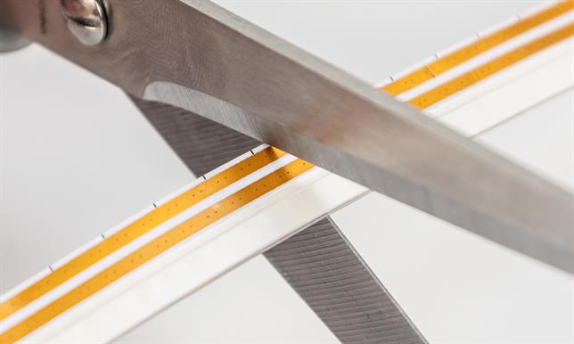 Razor X Edge-Lit Recessable Flexible Strip