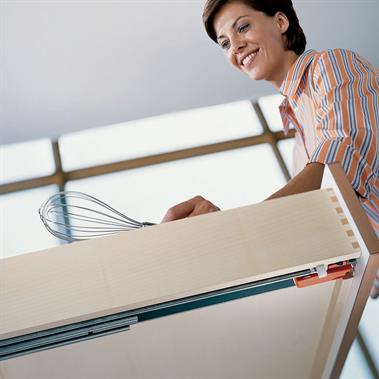 Full Extension Tandem Runners with Blumotion